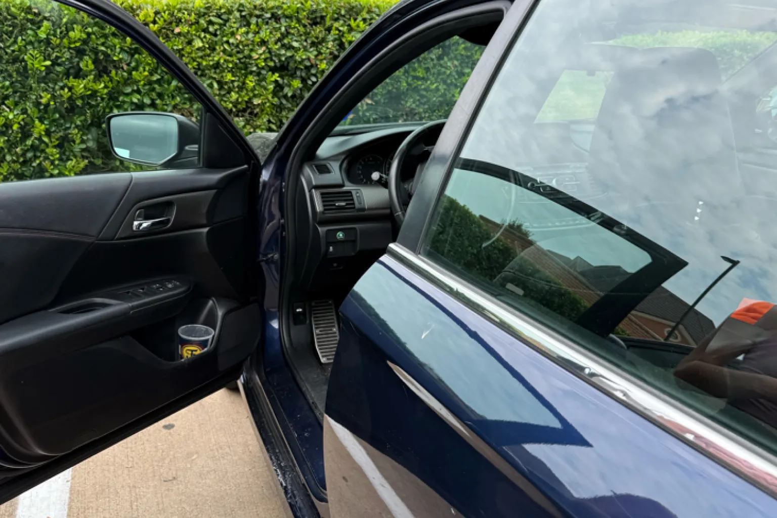 Mobile locksmith service